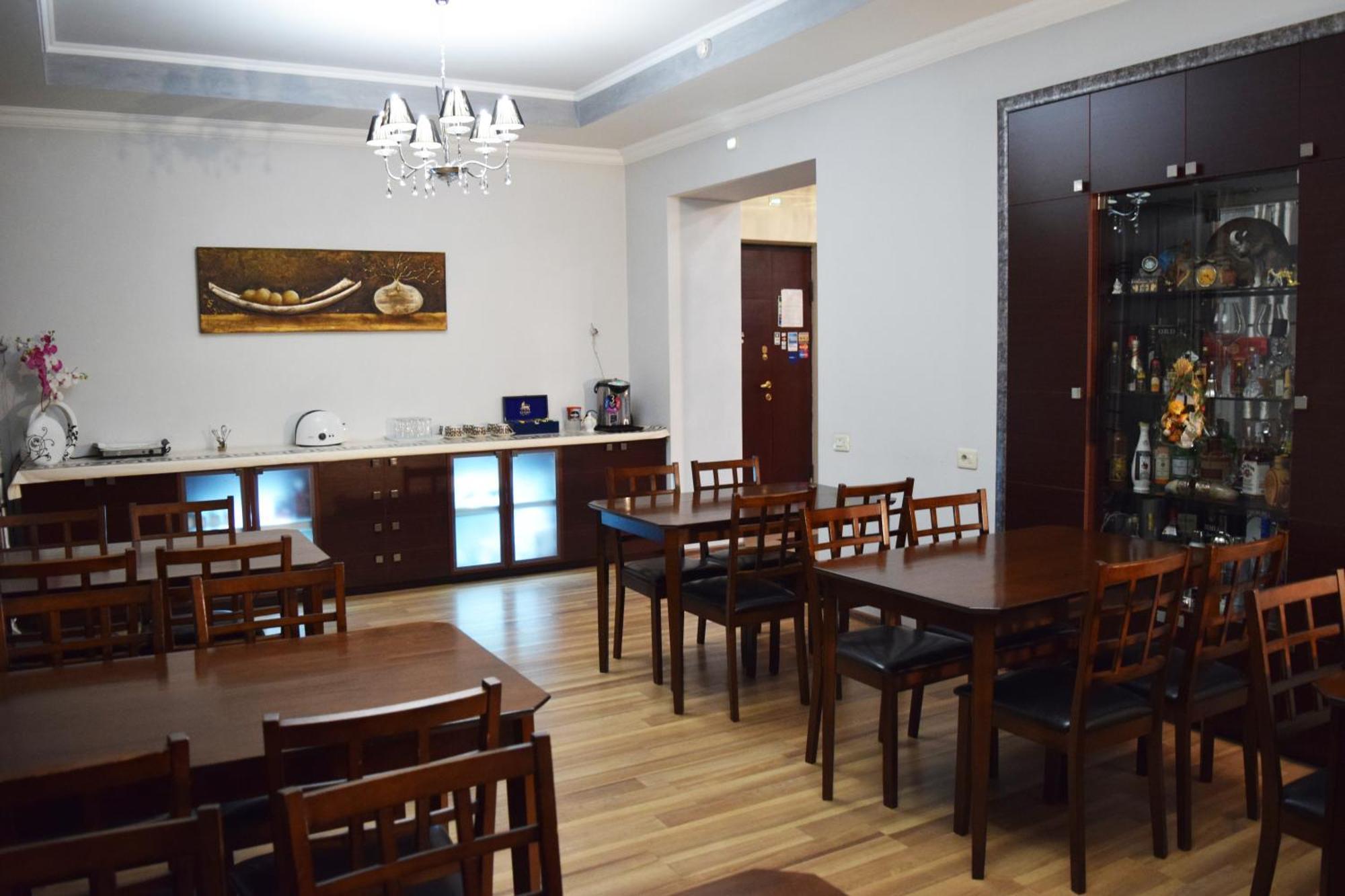 Hotel Grig Yerevan Ngoại thất bức ảnh