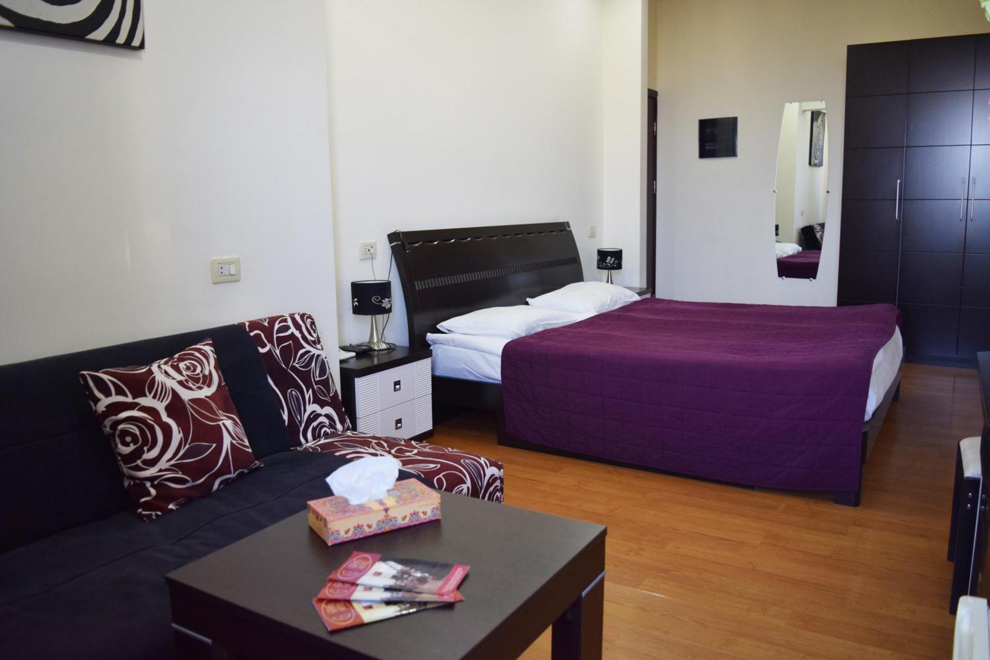 Hotel Grig Yerevan Ngoại thất bức ảnh
