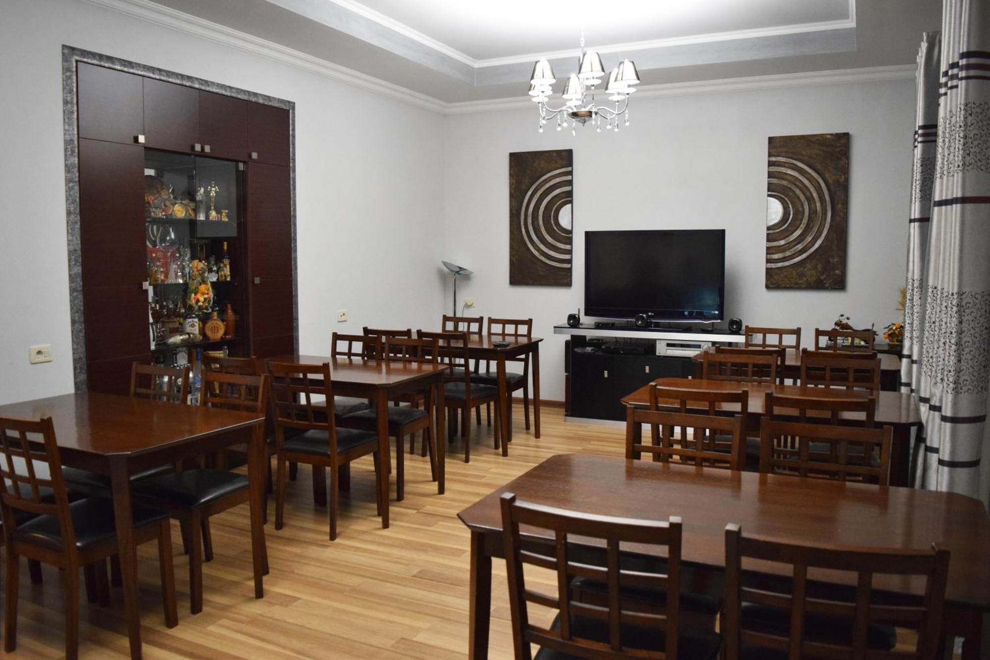 Hotel Grig Yerevan Ngoại thất bức ảnh