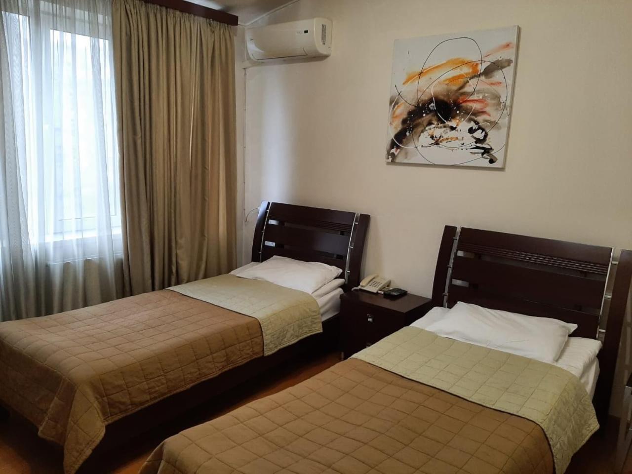Hotel Grig Yerevan Ngoại thất bức ảnh