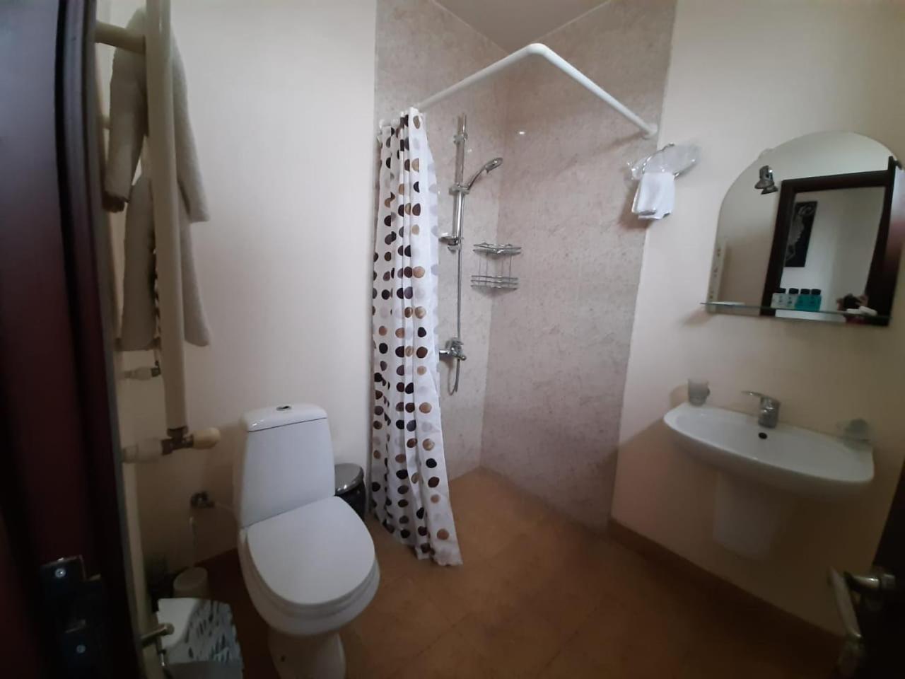 Hotel Grig Yerevan Ngoại thất bức ảnh